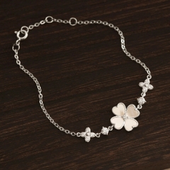 Lắc Tay Bạc 925 Cỏ 4 Lá Trái Tim Ngọc Trai Xà Cừ - VYB75