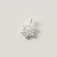 Mặt Dây Chuyền Bạc 925 Hình Bông Tuyết Đính Đá Snow Pendant - VGP02