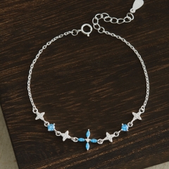 Quà Tặng 8/3 Lắc Tay Bạc 925 Cỏ 4 Lá Xen Kẽ Đính Đá Màu Xanh Blue - VCB513