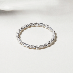 Nhẫn Bạc 925 Xoắn Mảnh Dainty Braided Ring - VCR10