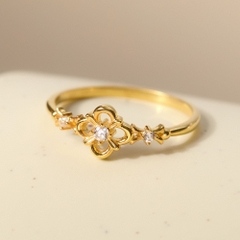 Nhẫn Bạc 925 Cỏ 4 Lá Đính Đá Lucky Clover - VCR46