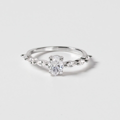 Nhẫn Mảnh Bạc 925 Đính Đá Chủ - Ring Collection
