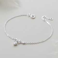 Quà Tặng 8/3 Lắc Tay Bạc 925 Hình Nơ Treo Trái Tim Đính Đá CARA LUNA - Heart Bow Tie - VGB14