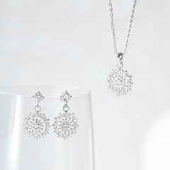 Khuyên Tai Bạc 925 Bông Tuyết Tròn Đính Đá Winter Snow - VUE506