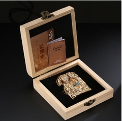 BẬT LỬA CHIEF HÌNH ĐẦU LÂU VÀNG
