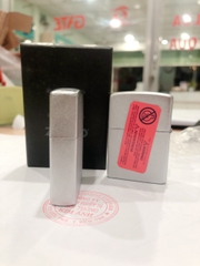 Bật lửa, hộp quẹt Zippo Cánh Thiên Thần Angels Wing Nhám Bạc Satin, hàng loại 1 có tem đỏ