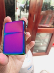 Bật Lửa, hộp quẹt Zippo USA Màu Tím Titan (Tím Cầu Vòng - Tím ánh kim, Tím bảy màu) Vỏ bằng đồng có tem đỏ