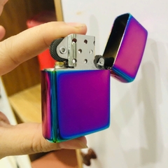 Bật lửa, hộp quẹt ZIPPO màu Tím Titan Chu niên loại trơn bóng, Kim Ánh nhập hàng cao cấp vỏ bằng đồng có dán tem đỏ