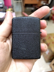 Bật Lửa Zippo CHỦ ĐỀ HỔ ĐEN BỤI LOẠI NHÁM, CÓ TEM ĐỎ