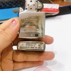 Bật lửa, hộp quẹt Zippo Mỹ in sơn chủ đề Chó Sói, Hàng chính hãng