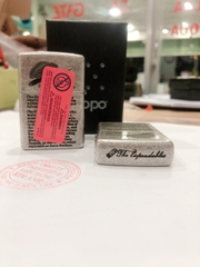 Bật Lửa, hộp quẹt Zippo Chim Đậu Đầu Lâu The Expendables Bạc Gỉa Cổ,  Vỏ đồng có tem đỏ