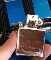 Bật lửa Zippo sapphire loại trơn bóng in Logo, Vỏ đồng có tem đỏ