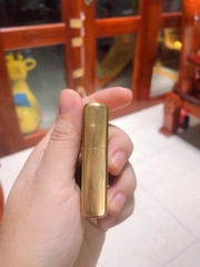 BẬT LỬA ZIPPO MỸ BRUSHED BRASS KHẮC ĂN MÒN CHỦ ĐỀ 30 TƯ THẾ MÀU VÀNG RUỘT VÀNG, HÀNG CHÍNH HÃNG