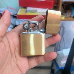 Bật lửa Zippo Mỹ TTẨU Brass xước ngang, sản xuất 2022, Hàng chính hãng nhập Mỹ