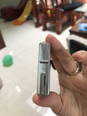 La Mã - Bật Lửa Zippo Màu Trắng Bạc Loại Trơn Bóng, Mộc La Mã, Vỏ bằng đồng ruột thép không gỉ, có tem đỏ
