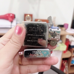 Bật lửa Zippo Mỹ chrome xước, mộc ngược, Khắc ăn mòn ZIPPO WINDPOOF LIGHTERS, sản xuất 1995, Hàng chính hãng