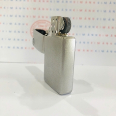 Bật lửa Zippo Slim Satin Chrome mộc đáy ngược, hàng chính hãng có giấy Hải quan gửi kèm đơn hàng