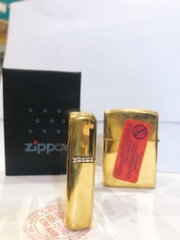 Bật lửa Zippo Armor vỏ dầy, khắc chìm mẫu Cô Gái Gió (màu vàng ) loại trơn bóng, Hàng loại 1 vỏ bằng đồng có em đỏ