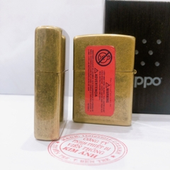 Bật lửa, hộp quẹt Zippo khắc chìm JET CIGARETTES Màu vàng loại giả cổ - Vỏ đồng có tem đỏ
