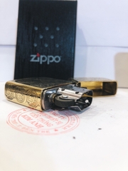 Bật lửa, hộp quẹt Zippo Armor vỏ dầy, khắc ăn mòn mẫu Hoa May Mắn, Hàng loại 1 vỏ bằng đồng có tem đỏ