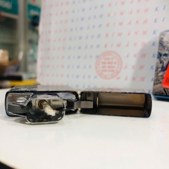 Hộp quẹt, bật lửa ZIPPO chủ đề 4 Kỵ Sĩ Khải Huyền màu xanh, Kim Ánh nhập hàng cao cấp vỏ bằng đồng có dán tem đỏ