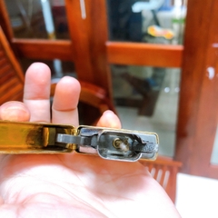 Bật lửa Zippo Mỹ gõ búa 2 mặt mẫu hoa mai, hàng chính hãng