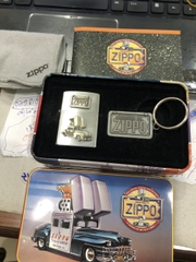 ZIPPO MỸ BRUSH CHROME EBLEM XE ZIPPO -1998