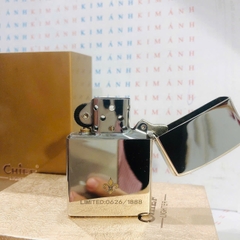 Hộp quẹt CHIEF chính hãng chủ đề La Bàn Limited, vỏ bằng đồng bền bỉ sáng bóng theo thời gian