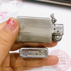 Bật lửa, hộp quẹt Zippo Mỹ Slim khắc laser Love Carl, mộc đáy ngược hiếm gặp, sản xuất 1985, Hàng chính hãng