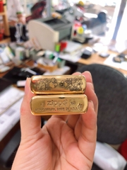 BẬT LỬA ZIPPO ARMOR VỎ DẦY KHẮC CHÌM CÔ GÁI ĐẦU LÂU, có tem đỏ