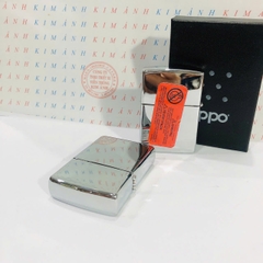 Bật lửa, hộp quẹt ZIPPO màu Trắng Bạc đáy La Mã loại trơn bóng, Kim Ánh nhập hàng cao cấp vỏ bằng đồng có dán tem đỏ