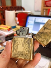 BẬT LỬA ZIPPO ARMOR VỎ DẦY KHẮC CHÌM CÔ GÁI ĐẦU LÂU - RUỘT TRẮNG