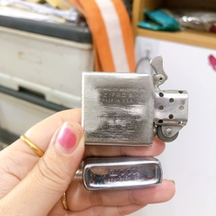 Bật lửa Zippo Mỹ xưa Brush Chrome xước ngang, Khắc ăn mòn đổ sơn chủ, sản xuất 1981, Hàng chính hãng