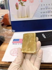 Bật lửa Zippo Mỹ Brushed Brass Khắc ăn mòn chủ đề BODY BACK, Hàng chính hãng
