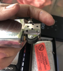 Bật Lửa Zippo Bạc GIẢ Cổ Loại Trơn HÀNG CAO CẤP VỎ ĐỒNG CÓ TEM ĐỎ