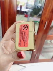 Bật Lửa, Hộp quẹt Zippo trơn màu Vàng Bóng, Vỏ bằng đồng ruột thép không gỉ có tem đỏ