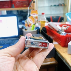 Bật lửa Zippo MỸ high polish chrome eblem đồng Australia, sản xuất 1994, Hàng chính hãng