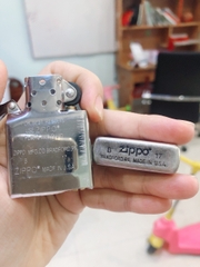 BẬT LỬA ZIPPO BẠC GIẢ CỔ THUẬN BUỒM XUÔI GIÓ -HỘP QUẸT ZIPPO