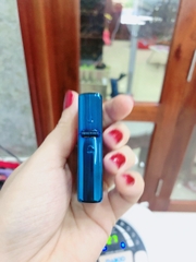BẬT LỬA, HỘP QUẸT ZIPPO MÀU XANH SAPHIRE LOẠI TRƠN BÓNG, Vỏ bằng đồng ruột thép không gỉ có tem đỏ