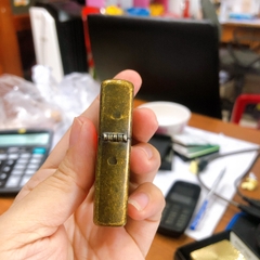 Bật lửa Zippo Mỹ Antique Brass mã 201FB Màu Vàng Giả Cổ, Hàng chính hãng