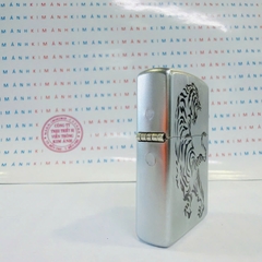 Bật lửa Zippo Mỹ Khắc Ăn Mòn Đổ Sơn Chúa Sơn Lâm, Hàng Chính Hãng Có Giấy Nhập Khẩu Gửi Kèm Theo Đơn Hàng