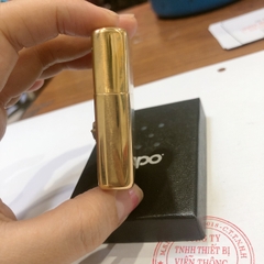 Bật lửa Zippo Mỹ  Brushed Brass  Eblem Đầu Bò Solid Brass đồng nguyên chất, Hàng chính hãng