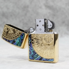 Hộp quẹt, bật lửa Zippo Brass MỸ mã 205 chủ đề La Bàn Bán Nguyệt cẩn xà cừ, hàng chính hãng có giấy Hải Quan đi kèm