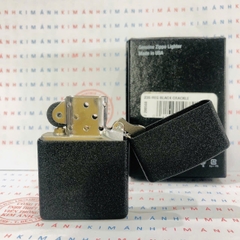 Bật lửa Zippo Mỹ Biểu Tượng Hoà Bình Black Crackle, hàng chính hãng có giấy nhập khẩu gửi kèm theo đơn hàng