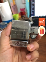 BẬT LỬA ZIPPO MỸ CHROME BÓNG KHẮC ĂN MÒN ĐỔ SƠN WINDY GRIL - BIỂU TƯỢNG CÔ GÁI HUYỀN THOẠI 1999