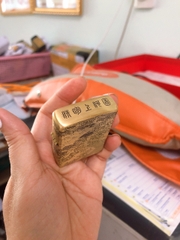 Bật Lửa Zippo Khắc Chìm 5 mặt Mẫu Thanh Minh Thượng Hà Đồ- Màu Vàng Ruột Trắng, Vỏ đồng có tem đỏ