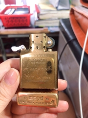 BẬT LỬA ZIPPO ARMOR VỎ DẦY KHẮC CHÌM CÔ GÁI ĐẦU LÂU, có tem đỏ