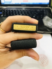 BẬT LỬA ZIPPO TÌNH HUYNH ĐỆ MÀU ĐEN BỤI, CÓ TEM ĐỎ