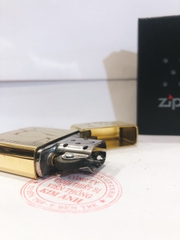 Bật lửa, hộp quẹt Zippo Armor vỏ dầy, khắc chìm mặt trước Cô Gái, mặt sau nụ hôn, Hàng loại 1 vỏ bằng đồng có em đỏ