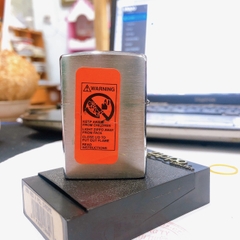 Bật lửa Zippo MỸ brush chrome khắc ăn mòn Chim đại bàng UNITED STATES OF AMERICA, mộc đáy ngược sản xuất 1994